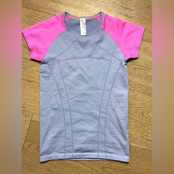 Ivivva Other - Ivivva by Lululemon Fly Tech Short Sleeve Light Purple and Pink Size 10